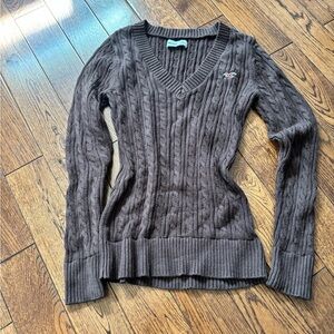 Hollister Brown Cable Knit V-Neck Sweater with Logo